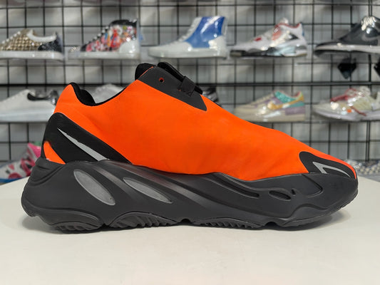 Adidas Yeezy 700 MNVN Orange size 9