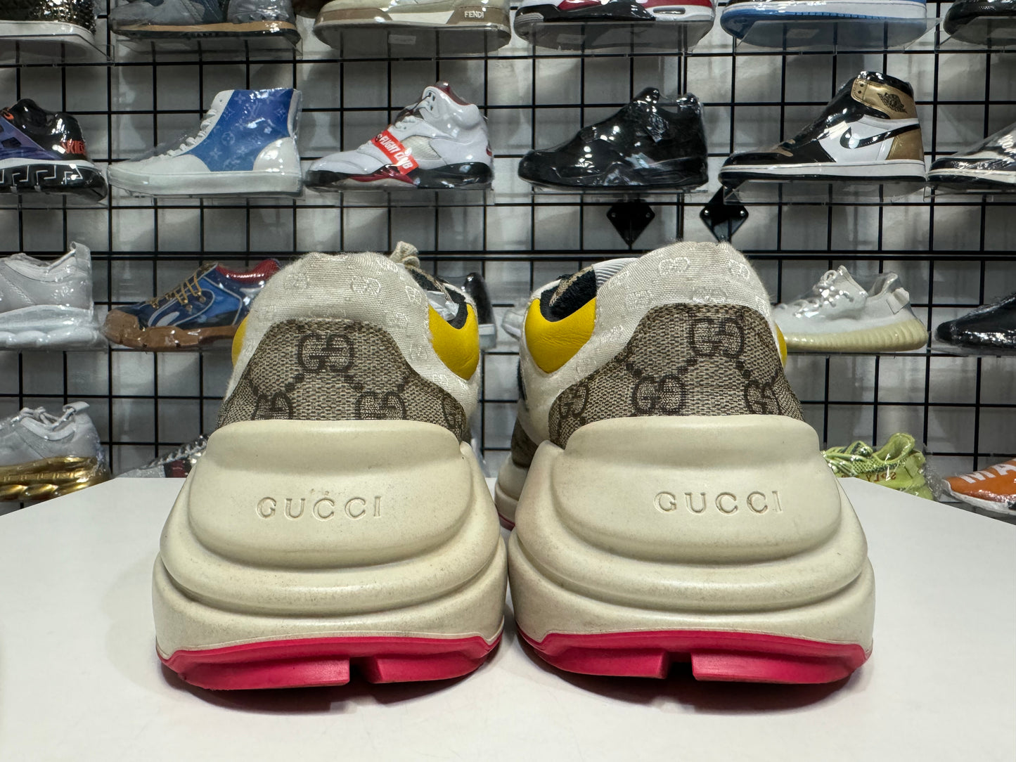 Gucci GG Rhyton Sneaker Beige Ebony GG Canvas size 7.5G