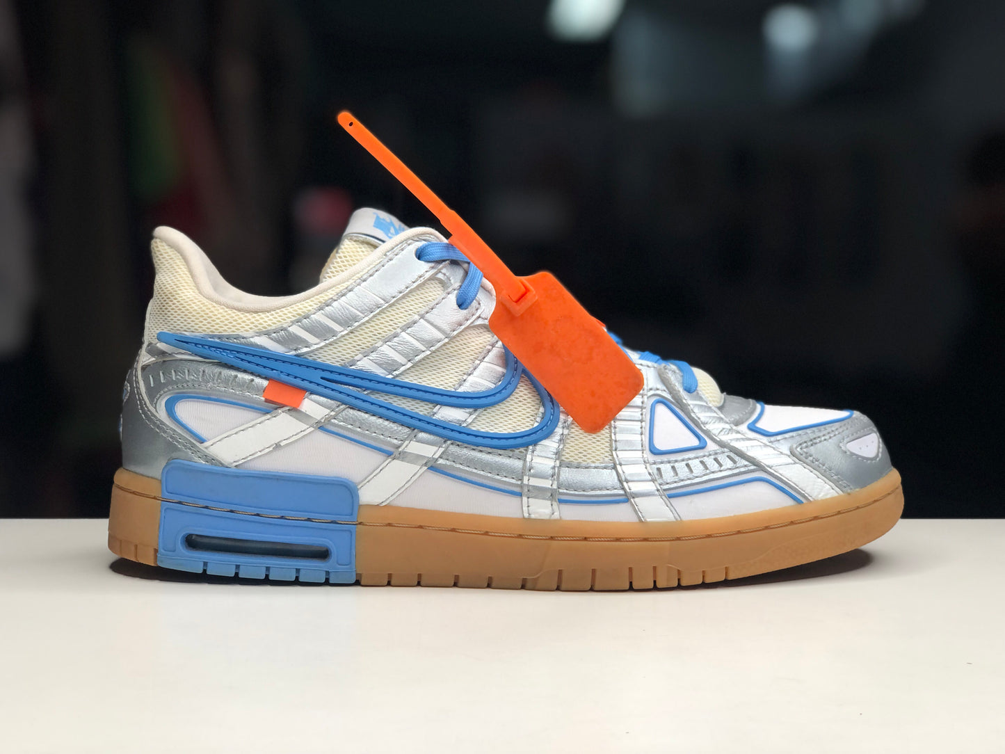 Nike Air Rubber Dunk Off-White UNC Size 11