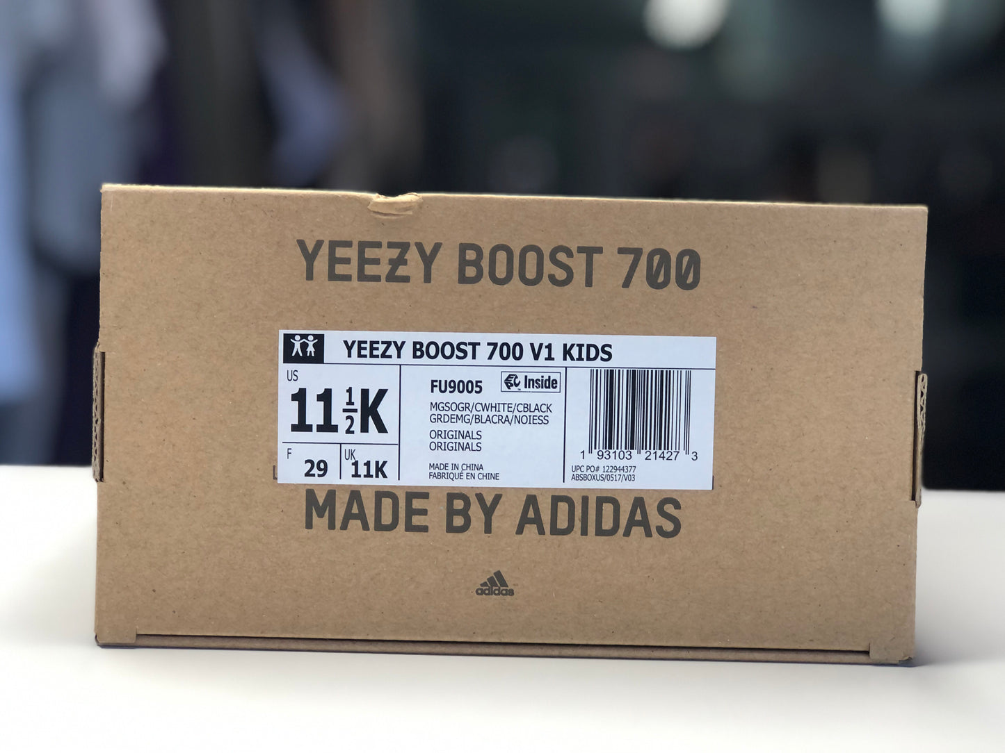 Brand New Adidas Yeezy 700 Wave Runner Kids size 11.5K