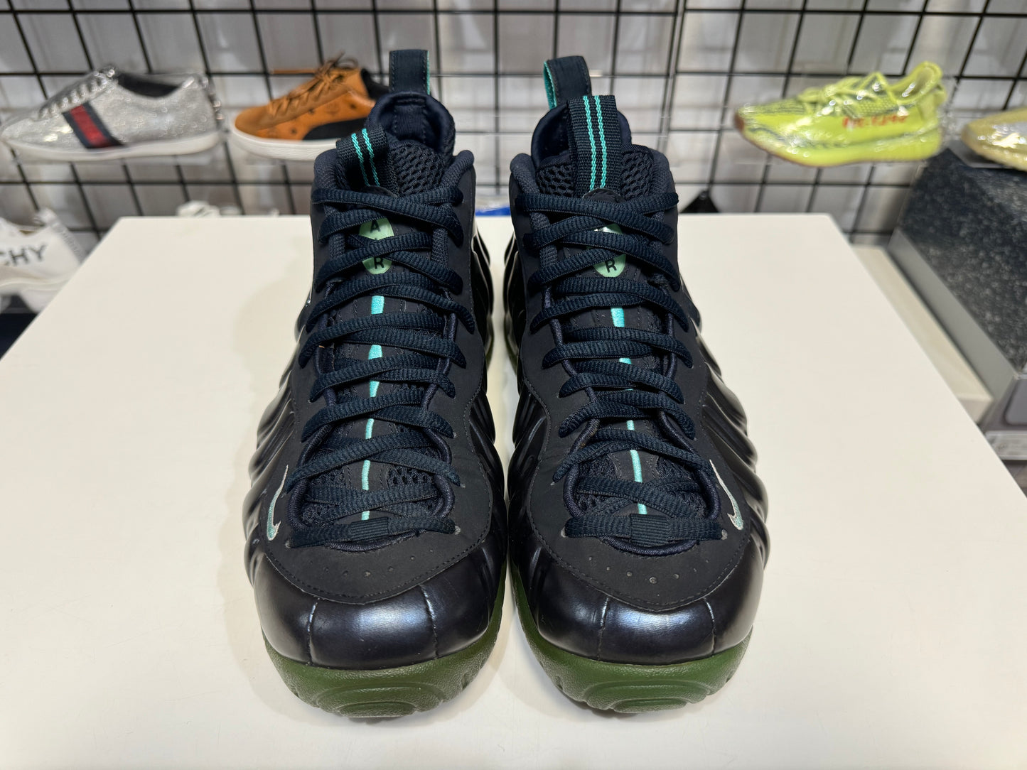 Nike Foamposite Dark Obsidian size 9.5
