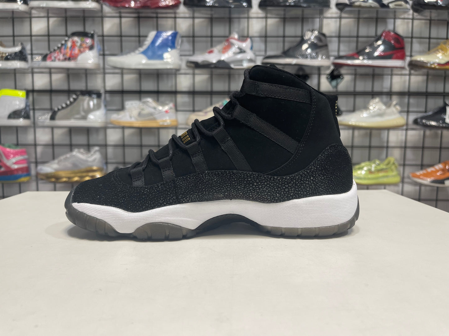 Brand New Jordan 11 Premium Heiress size 6