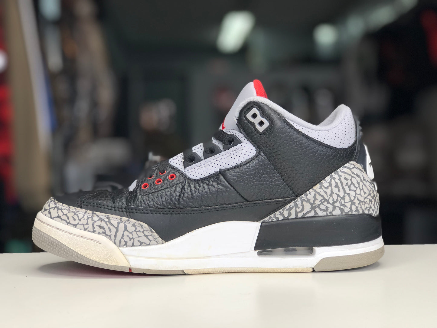 Jordan 3 OG Black Cement 2018 size 9.5