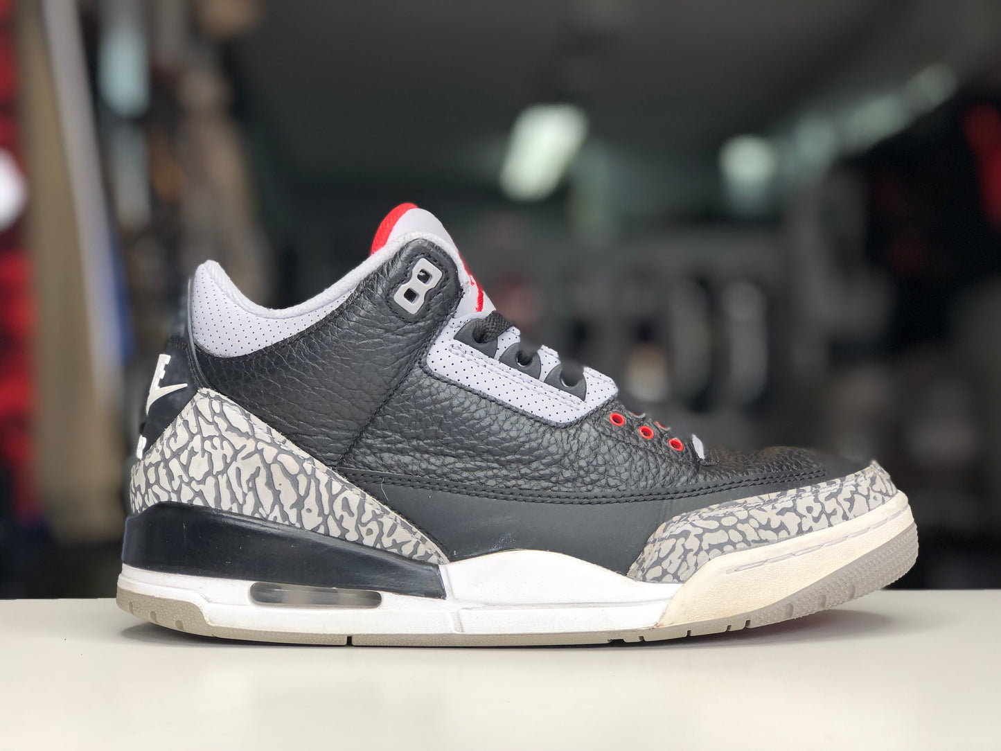 Jordan 3 OG Black Cement 2018 size 9.5