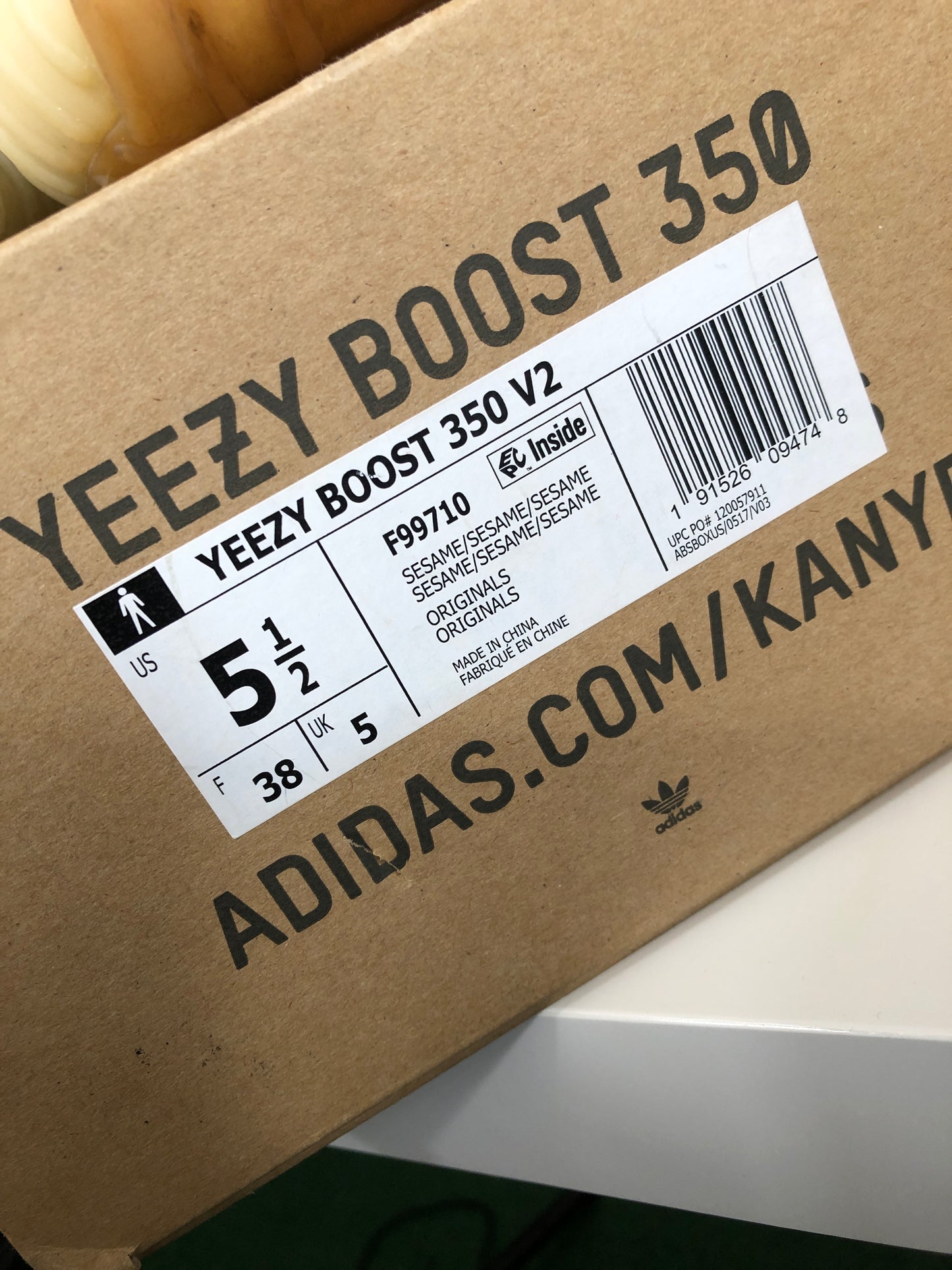 Adidas Yeezy Boost 350 V2 Sesame size 5.5